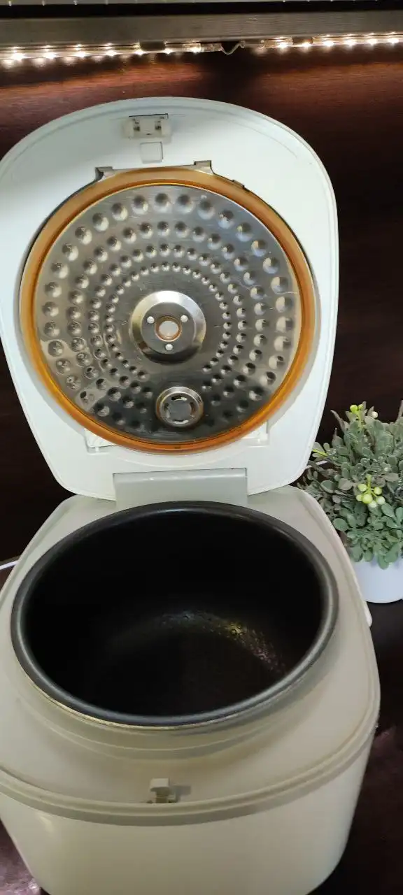 Продам мультиварку в хорошем состоянии