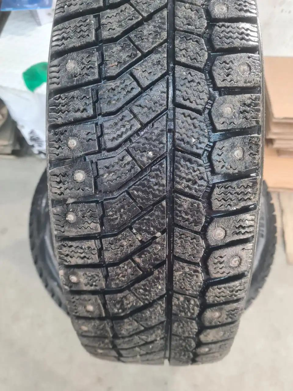 Шины Viatti Brina Nordico V-522 185/65 R15 88T 2017 года