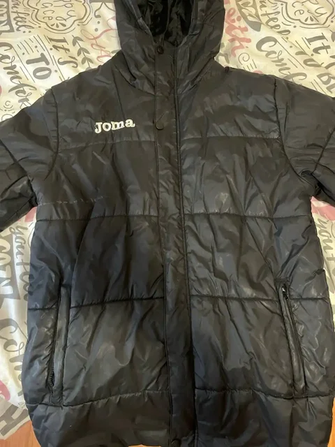 Продам зимнюю куртку размер S - Одежда в Екатеринбург