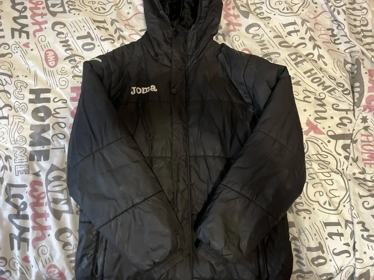 Продам зимнюю куртку размер S