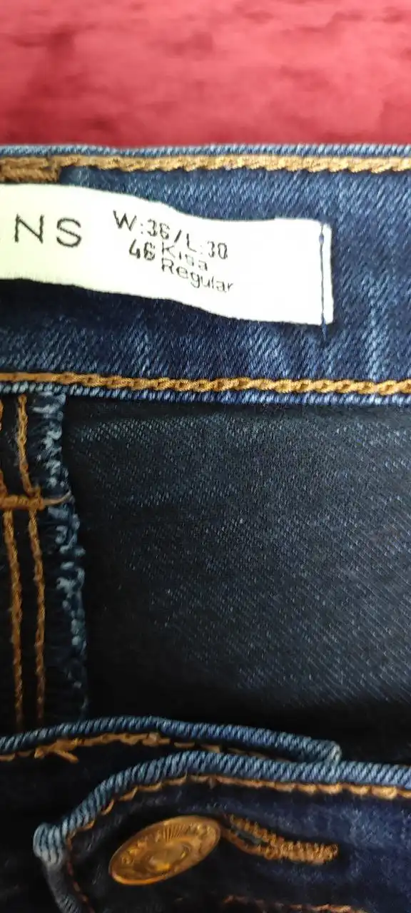 Джинсы, размер на фото