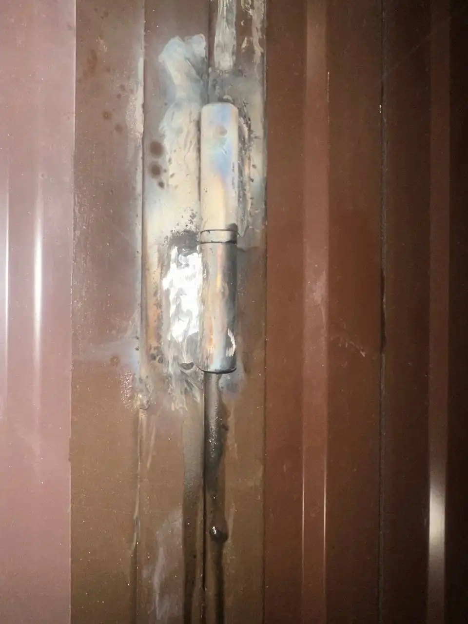 Услуги мобильного сварщика по ремонту металлоконструкций