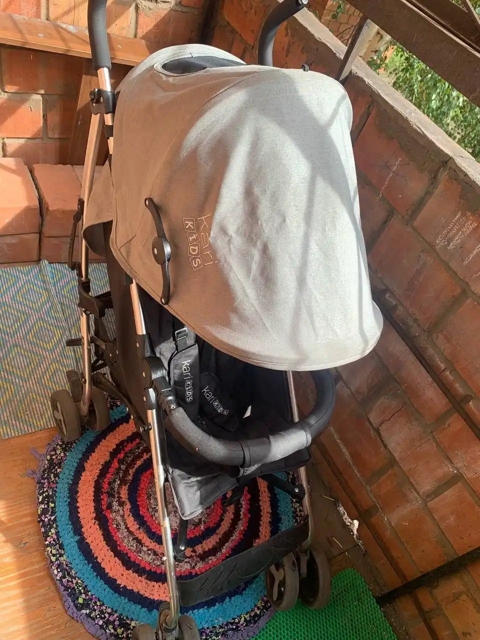 Продам детскую кровать и прогулочную коляску