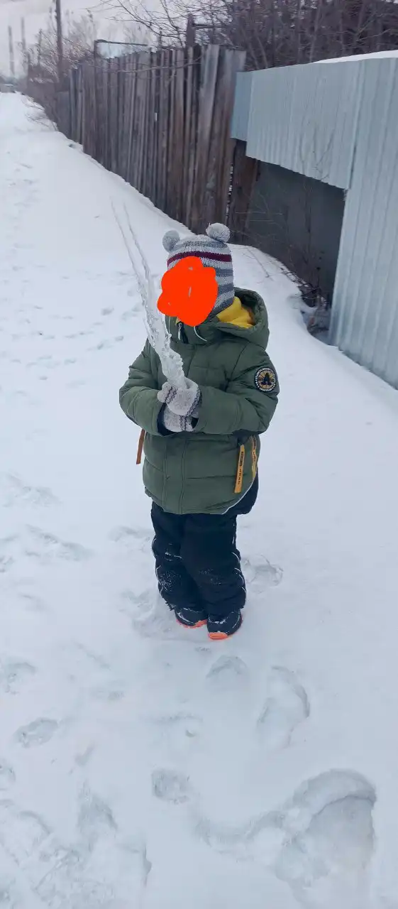 Продам зимний костюм на мальчика