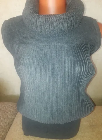 Жилет на широкой резинке 42-44 размера - Одежда в Братск