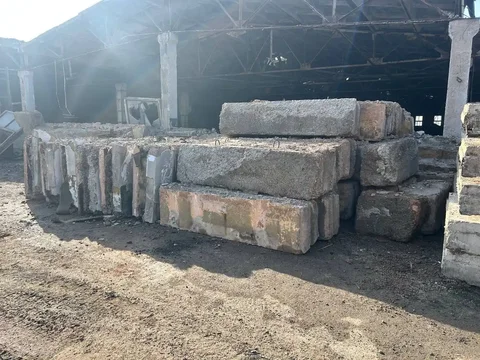 Металлические ворота разных размеров с петлями - Декор в Братск