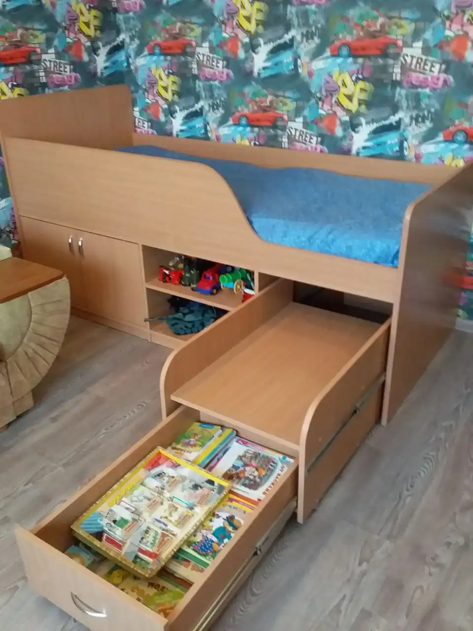 Продажа кровати в отличном состоянии - Мебель (Для дома и дачи) в Братск