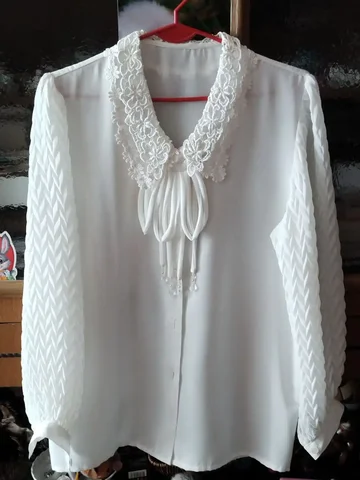 Женская блузка с отстёгивающимся бантом - Одежда в Братск