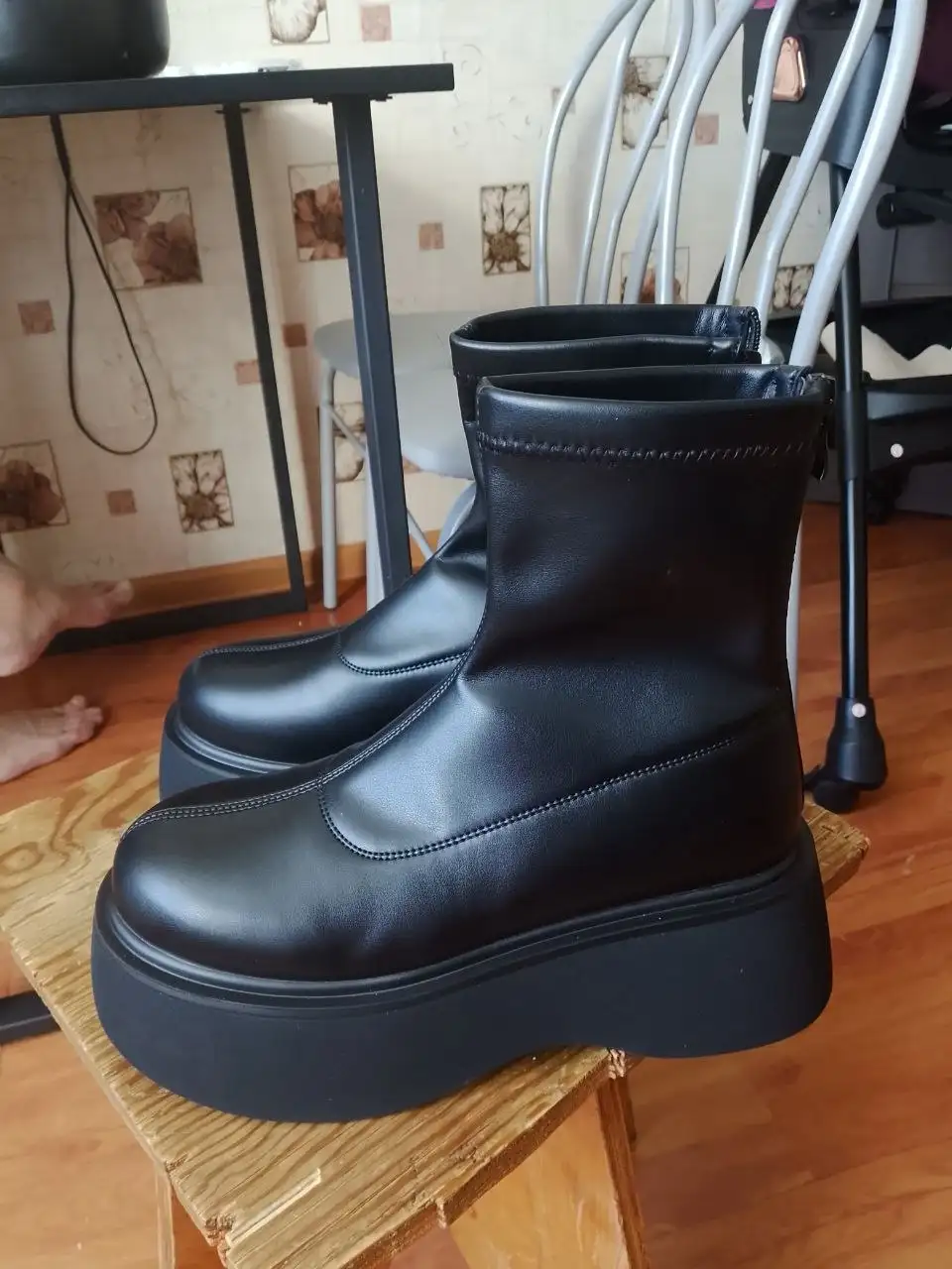 Продам новые сапоги - Обувь (Одежда) в Братск