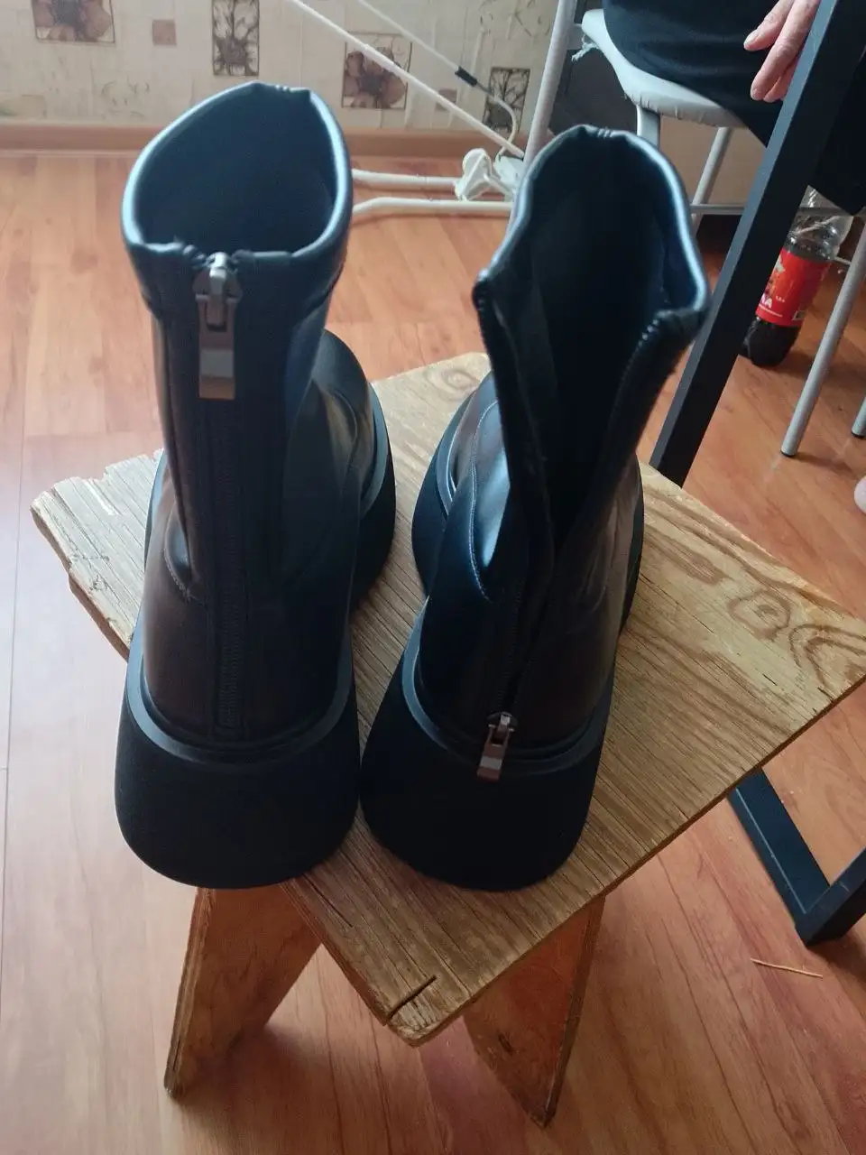 Продам новые сапоги - Обувь (Одежда) в Братск