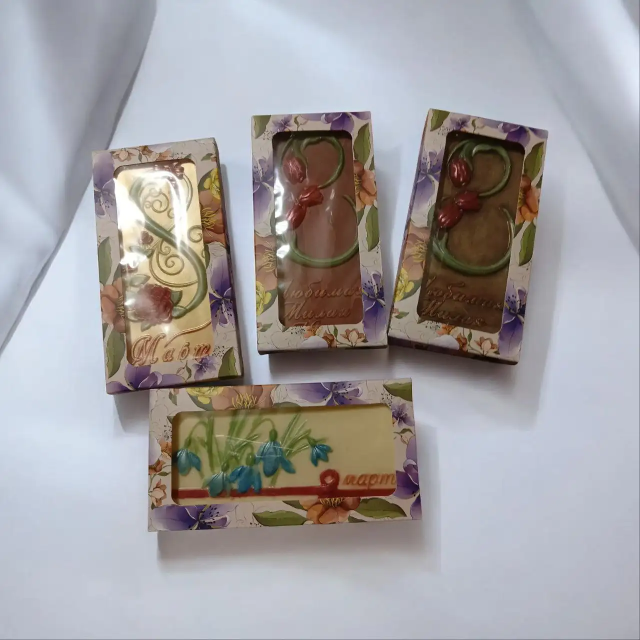 Шоколад ручной работы и букетики из мыльных розочек - Барахолка в Братск