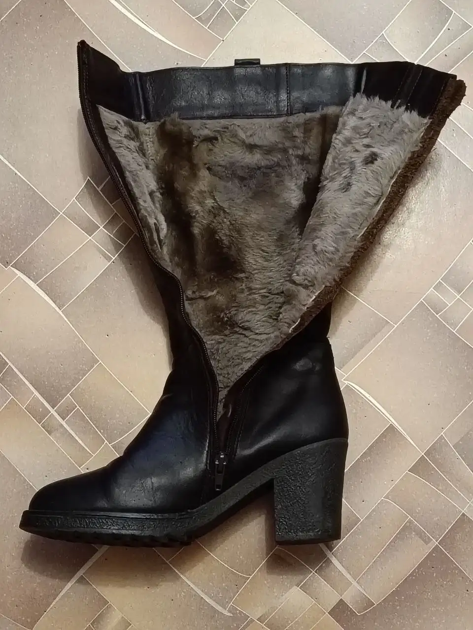 Продажа зимних сапог из натуральной кожи с мехом - Обувь (Одежда) в Братск