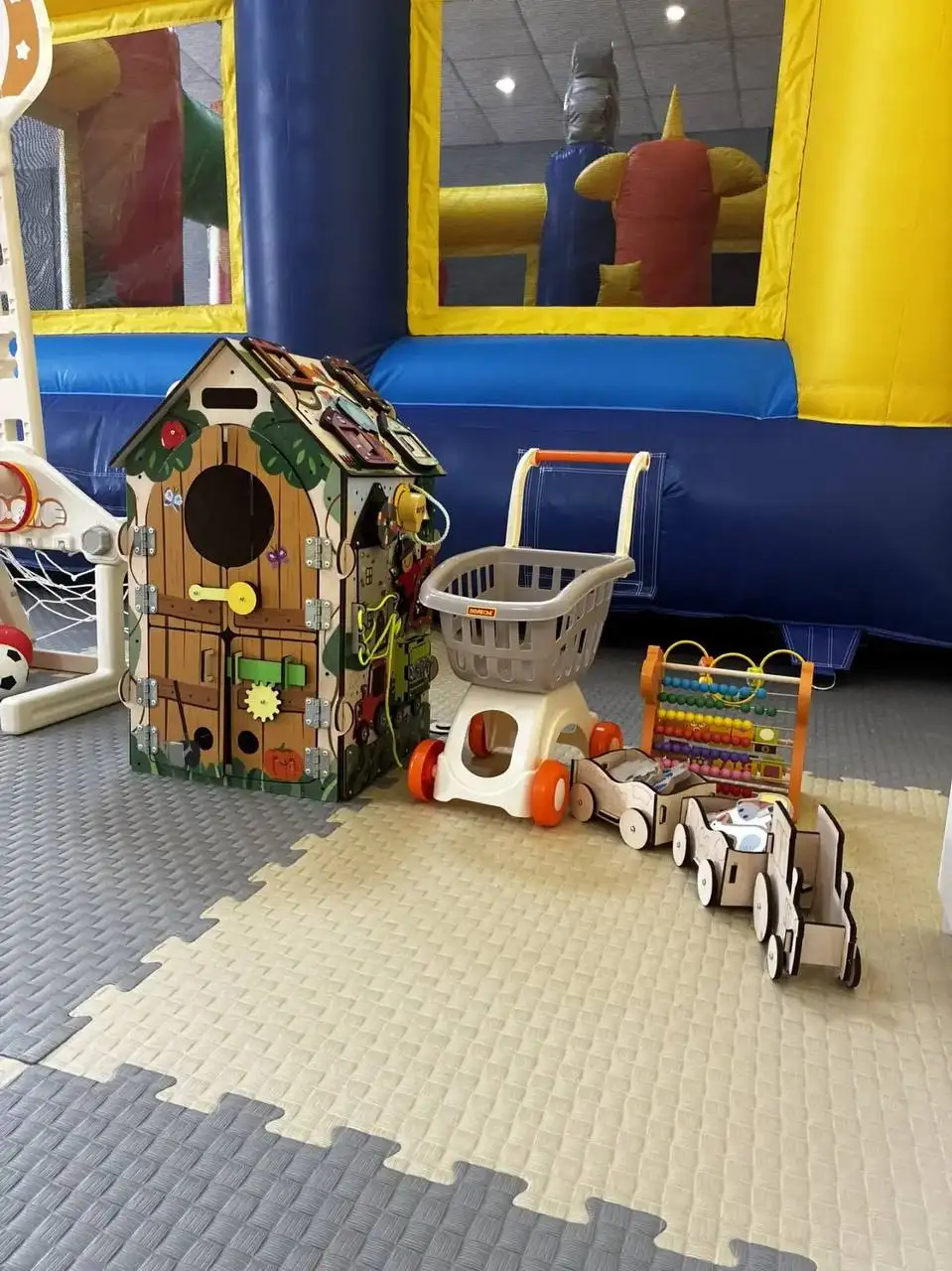Детская игровая комната "Детство" в Братске - Детские развлечения (Услуги) в Братск