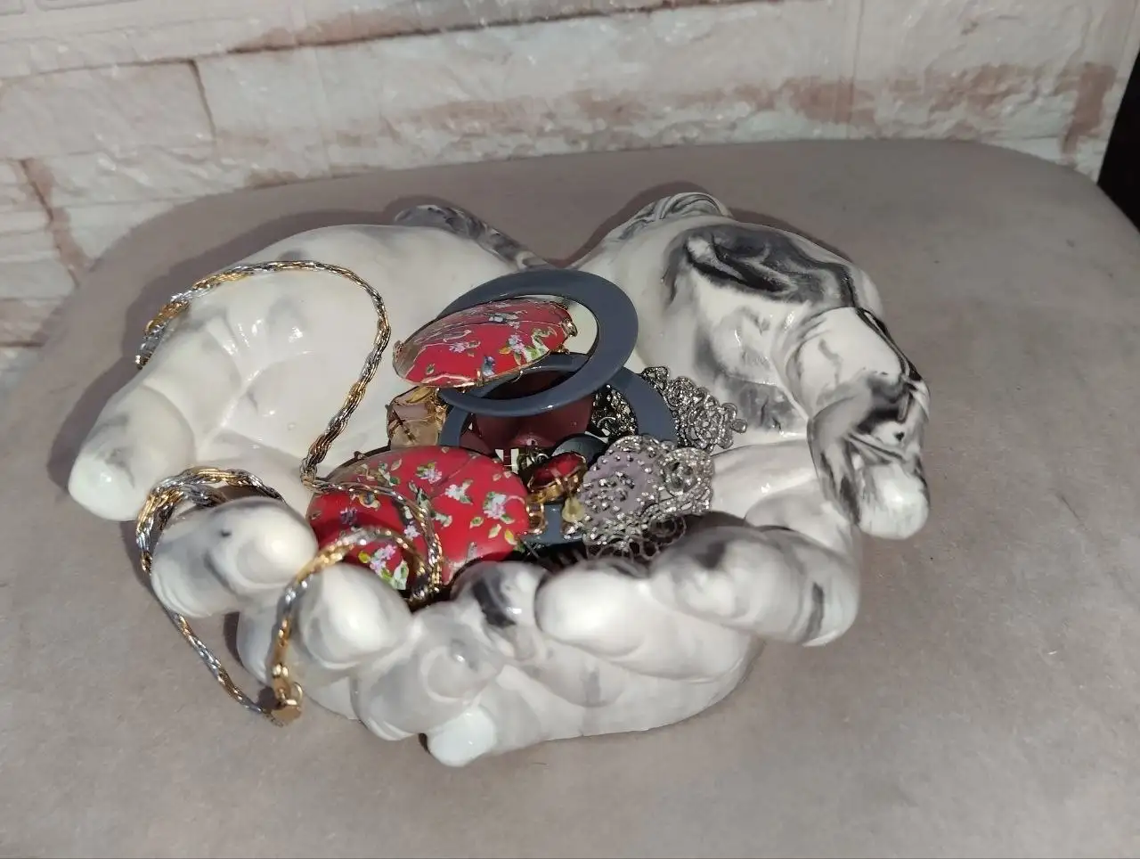 Ладошки из гипса под заказ - Рукоделие (Хобби и отдых) в Братск