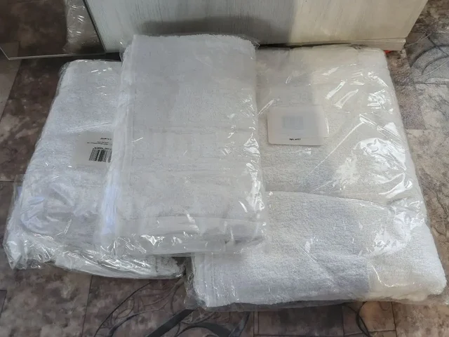 Набор махровых полотенец 40x70, 50х90, 70х140 - Детские товары в Братск