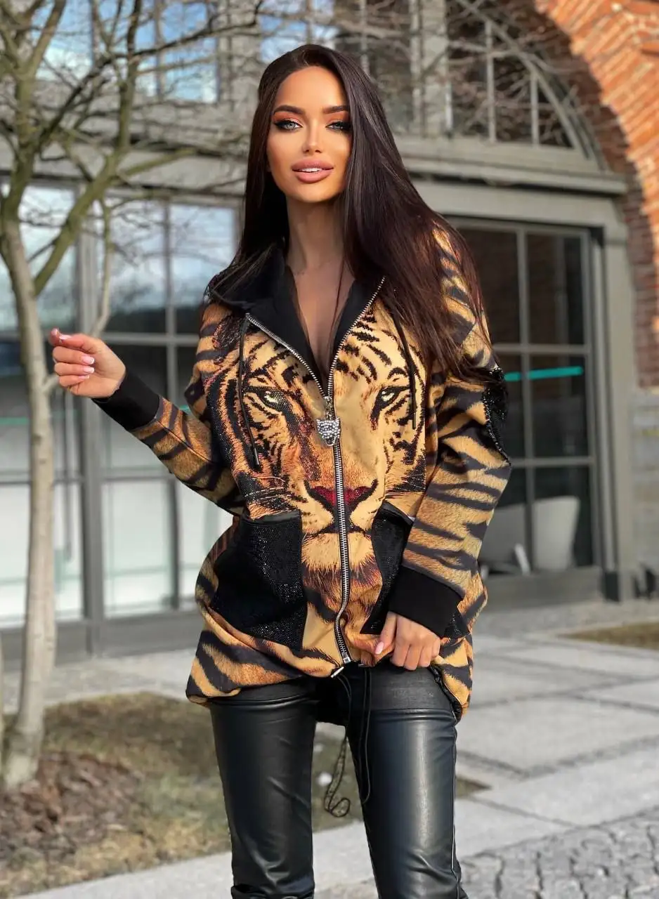 Ветровка - Верхняя одежда (Одежда) в Братск