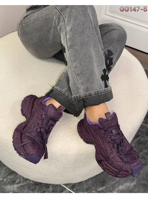 Продам кроссовки - Медицинские изделия в Братск