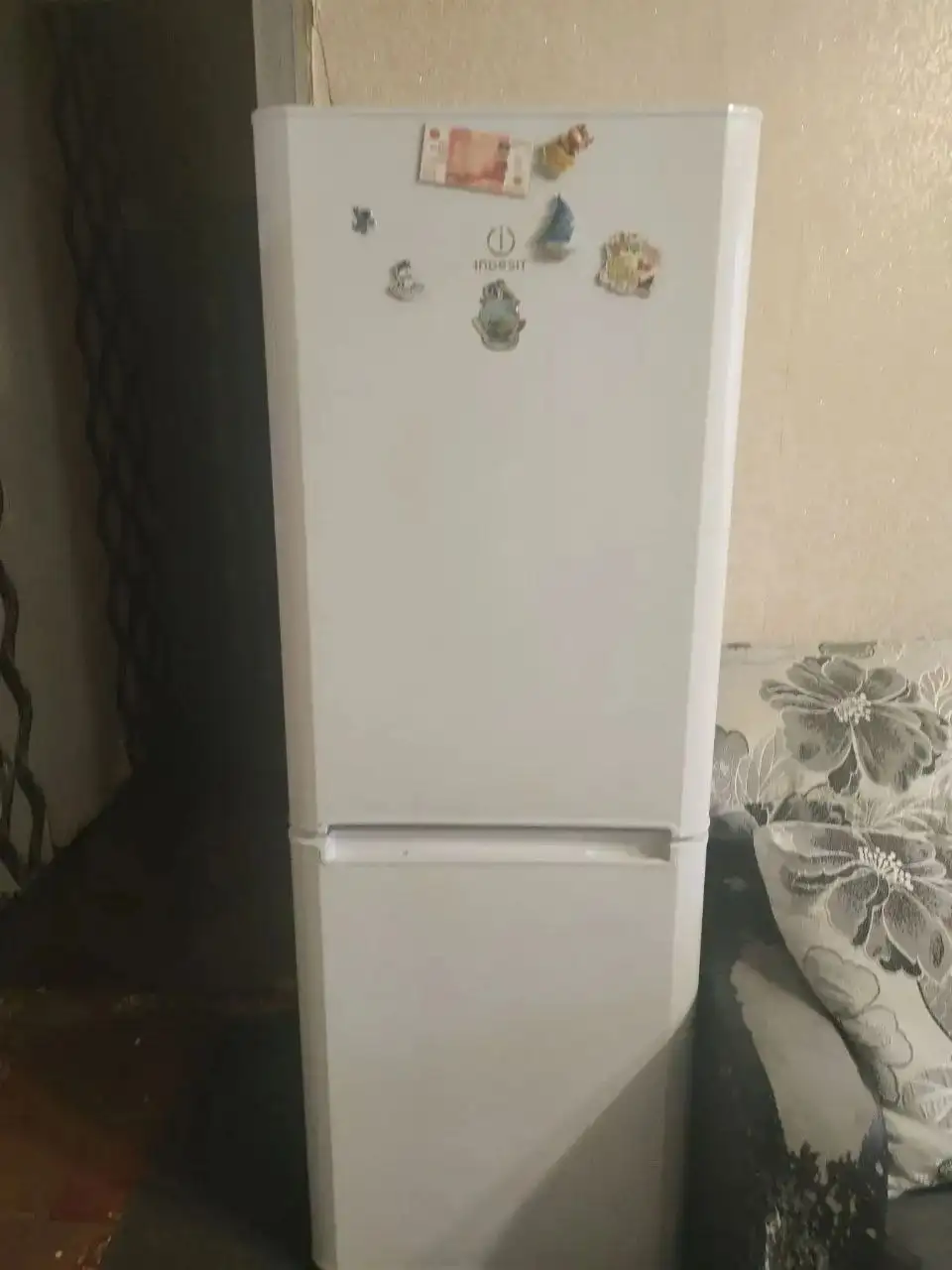 Продам холодильник Индезит Ноуфрост - Холодильники (Электроника) в Братск