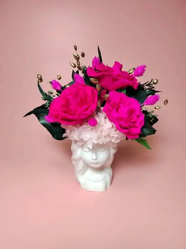 Букеты из стабилизированных цветов ко Дню матери