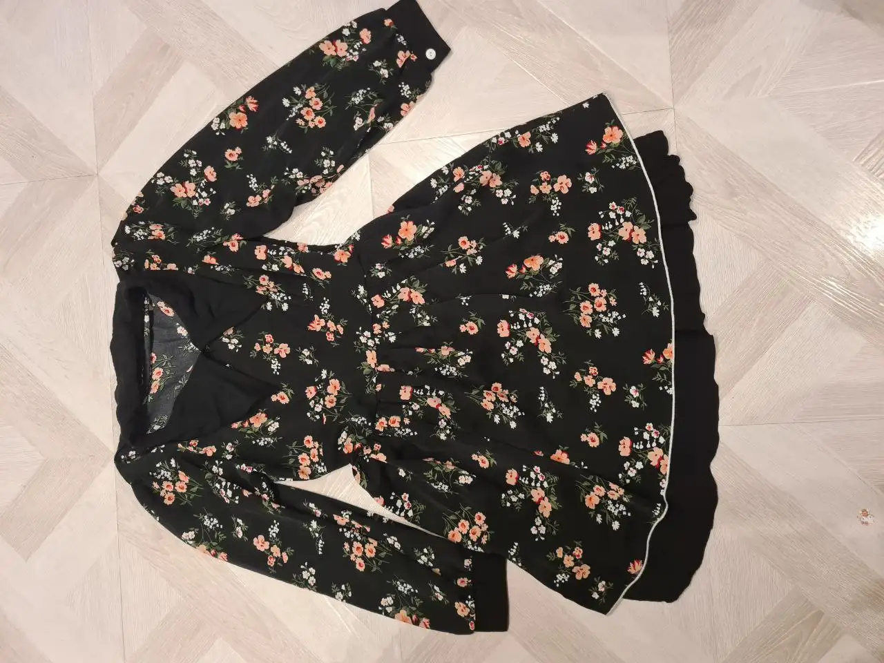 Продажа футболок - Одежда в Нижневартовск