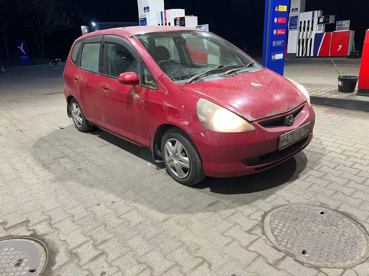 Honda FIT 2002 автомат, красный
