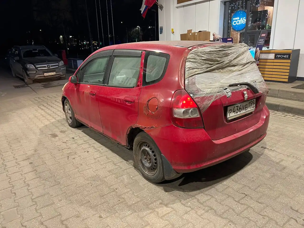 Honda FIT 2002 автомат, красный