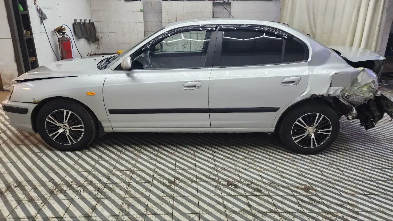 Hyundai Elantra XD рестайлинг 2005 года