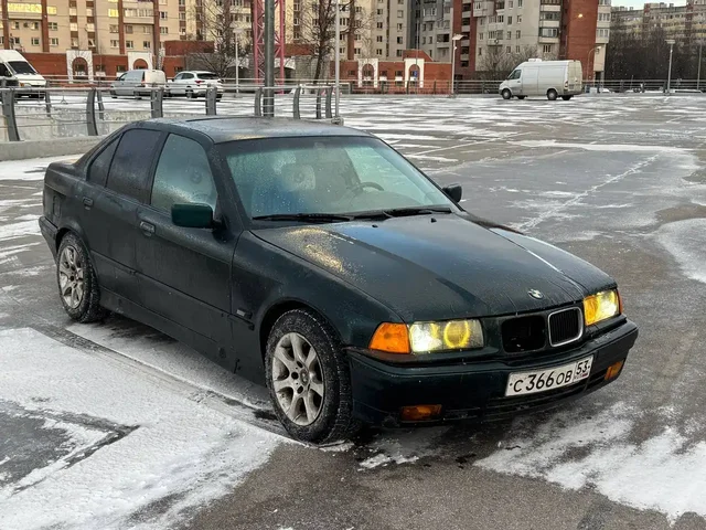 Продажа автомобиля BMW E36 1.8 - частное объявление в Санкт-Петербург
