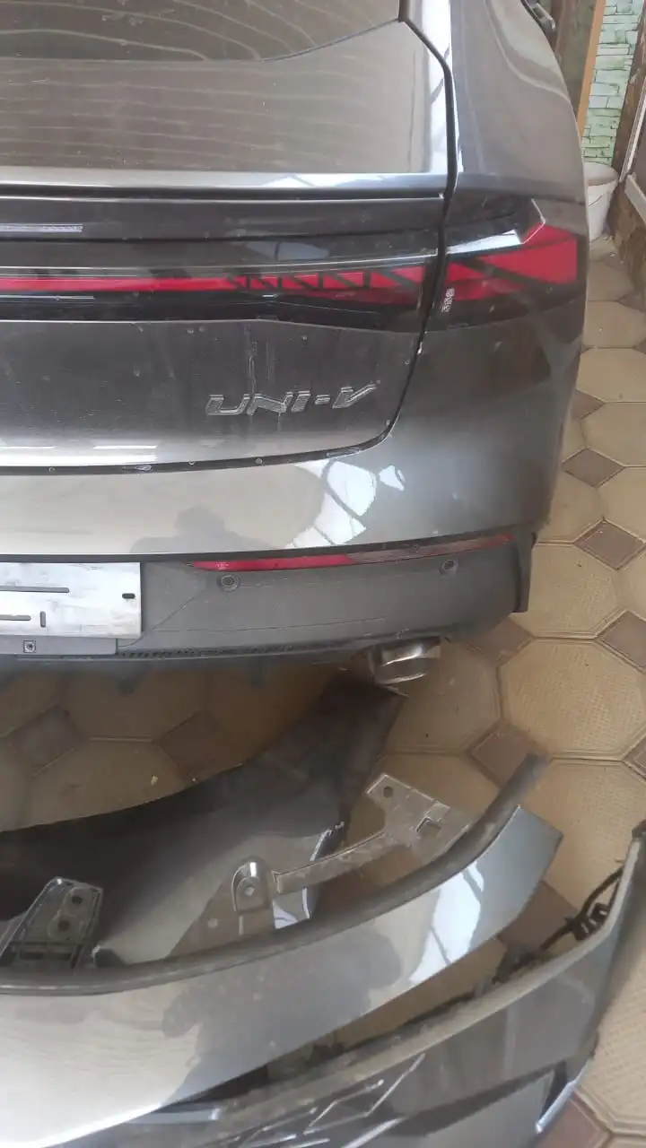 Продажа Changan UNI-V 1 поколение 2024 года после ДТП