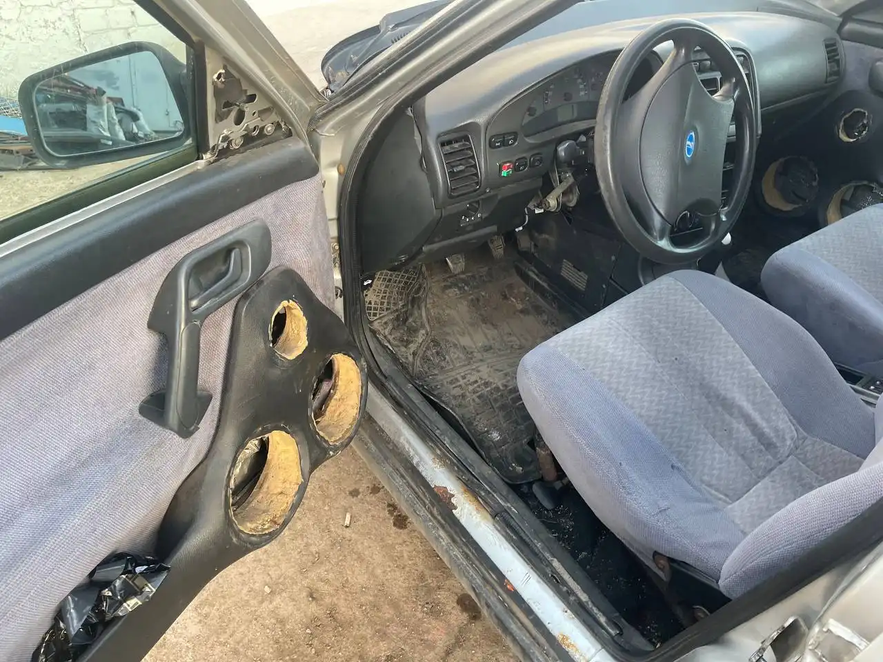 Продается ВАЗ 2112 2008 года, Европанель, 16 клапанов