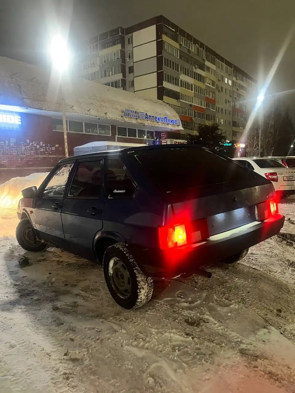 ВАЗ 2109 инжектор с переваренным дном и порогами, не родной мотор