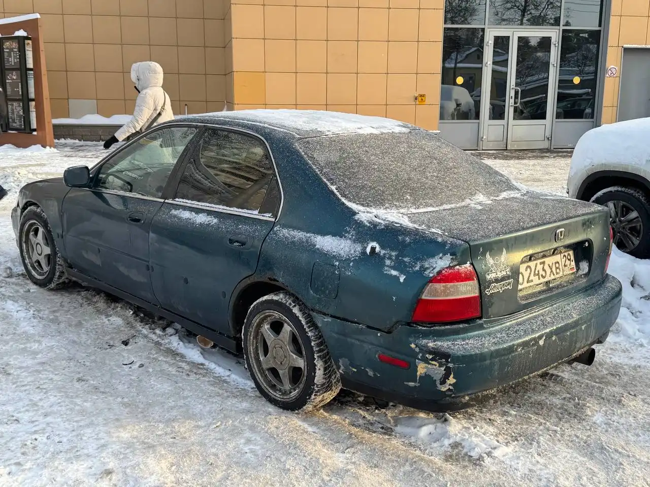 Продажа Honda Accord 1993 года 2.2 автомат