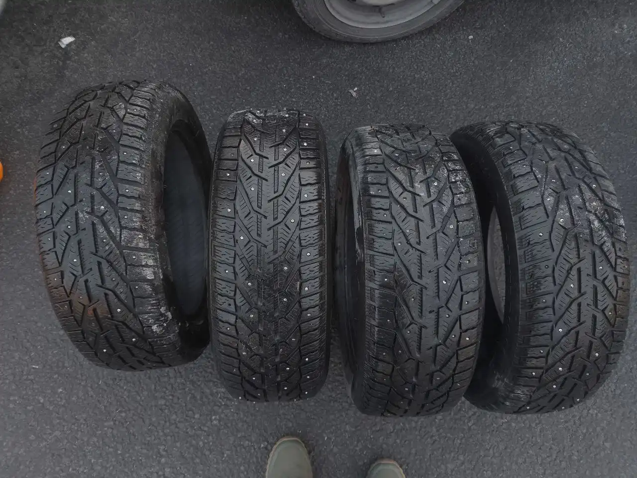 Отдам по дешману