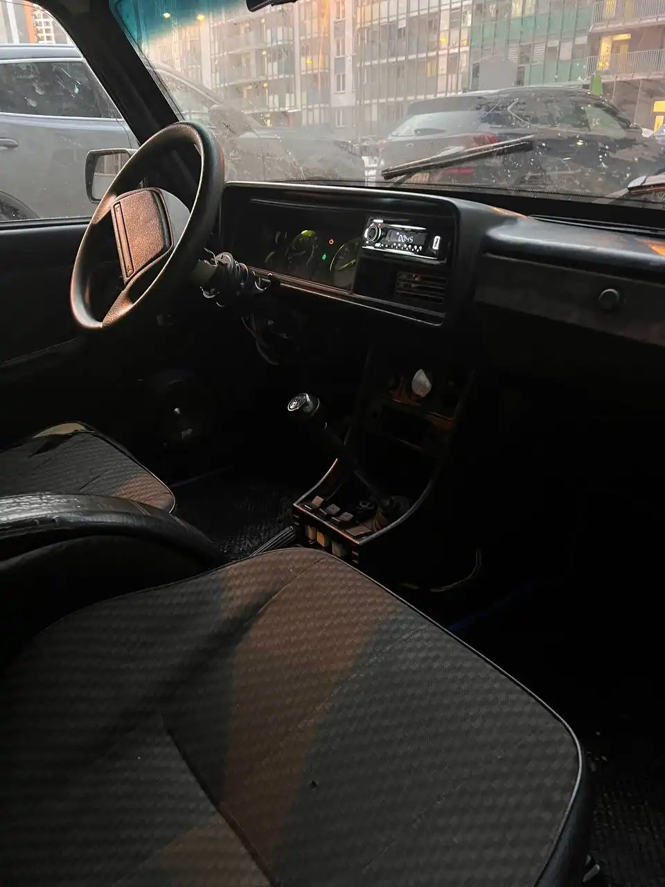 Продажа покрашенной и переваренной машины с новыми деталями - Авто в Санкт-Петербург