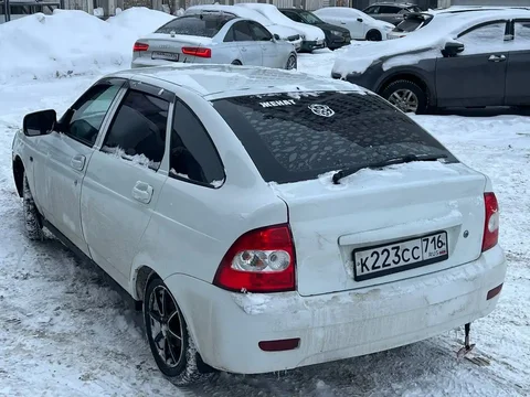 Продажа Лады Приоры 2013 года - Запчасти в Санкт-Петербург