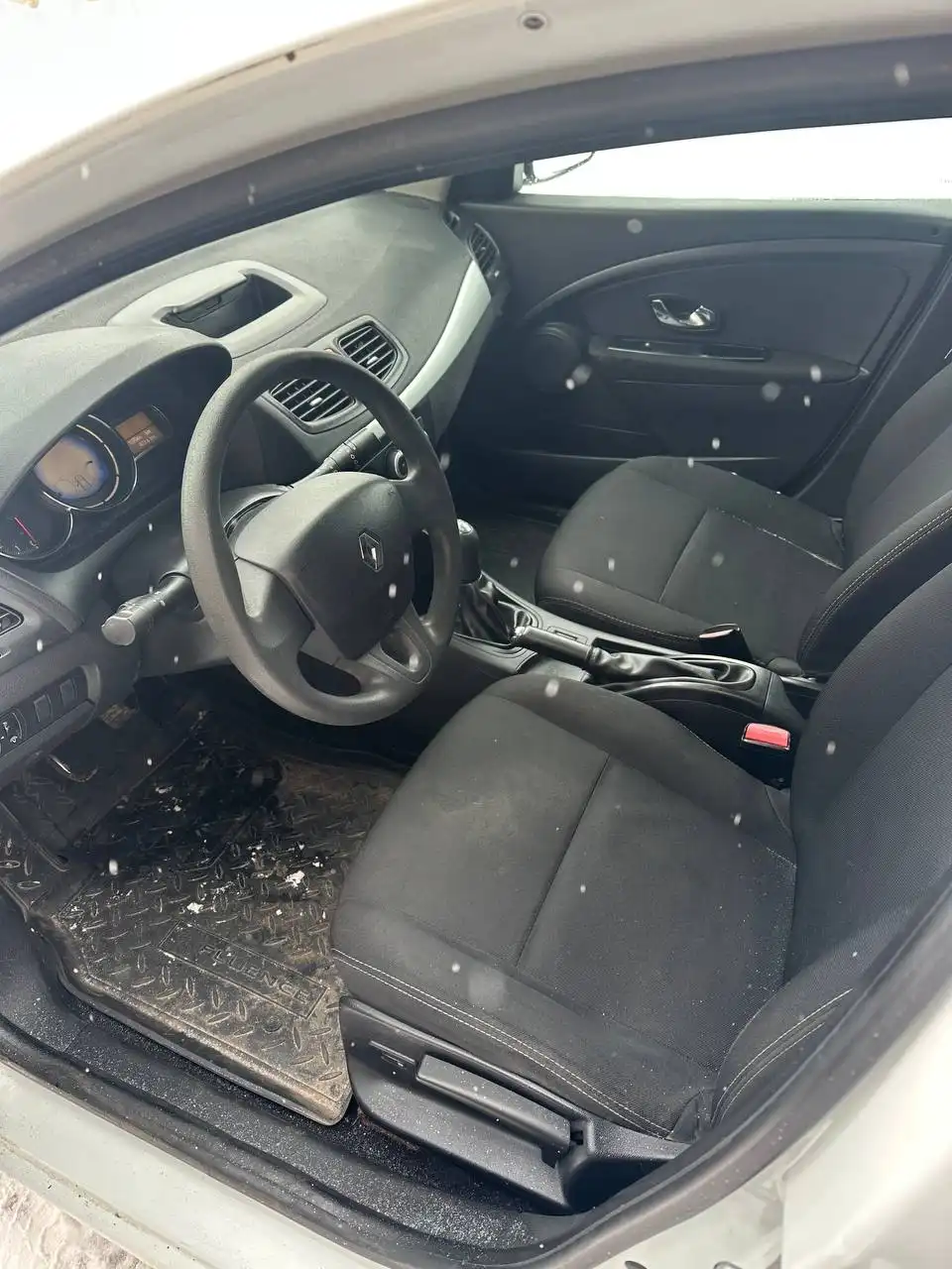 Renault FLUENCE 2014 года - Легковые автомобили (Авто) в Санкт-Петербург