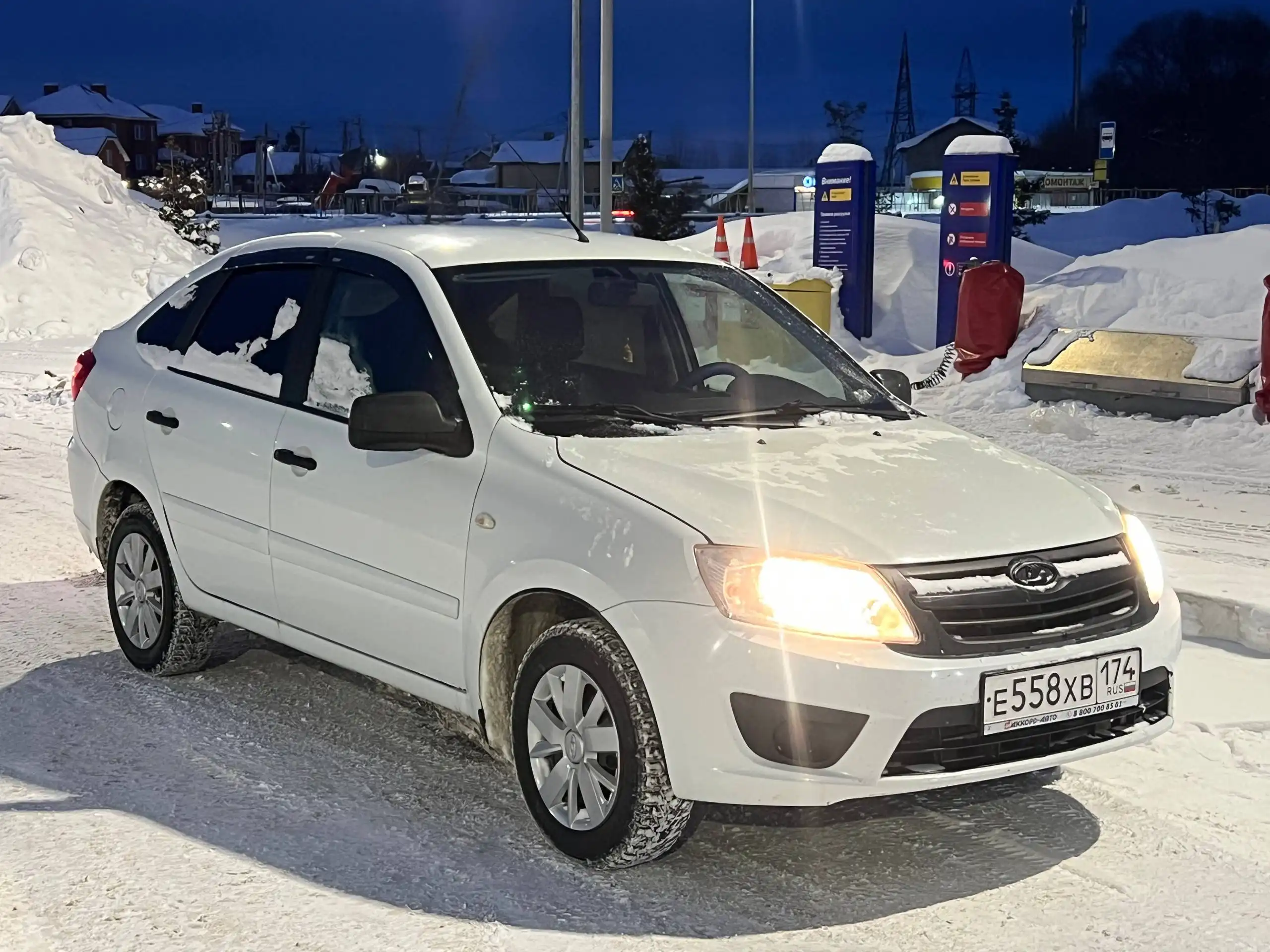 Продажа Лада Гранта 2016 года на зеленой теке - Легковые автомобили (Авто) в Санкт-Петербург