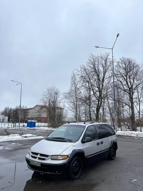Chrysler Voyager/Dodge Caravan 2.4 AT 2000 в отличном техническом состоянии - частное объявление в Санкт-Петербург