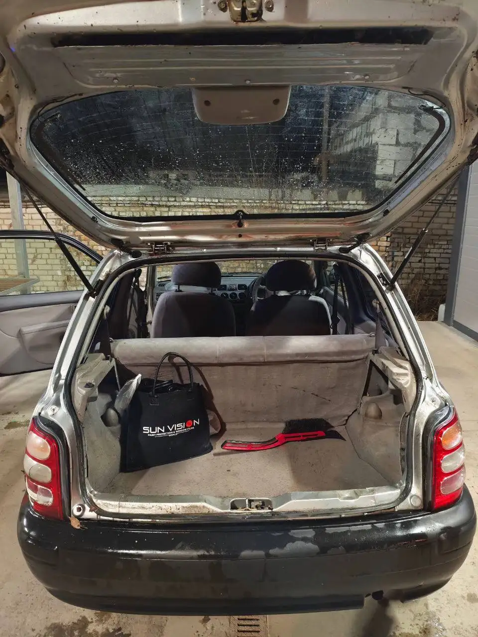 Продажа Nissan MARCH 2001 года - Легковые автомобили (Авто) в Санкт-Петербург