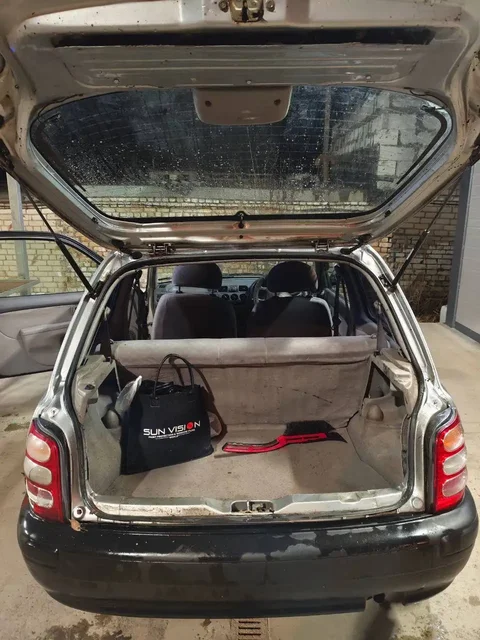 Продажа Nissan MARCH 2001 года - Квадроциклы в Санкт-Петербург