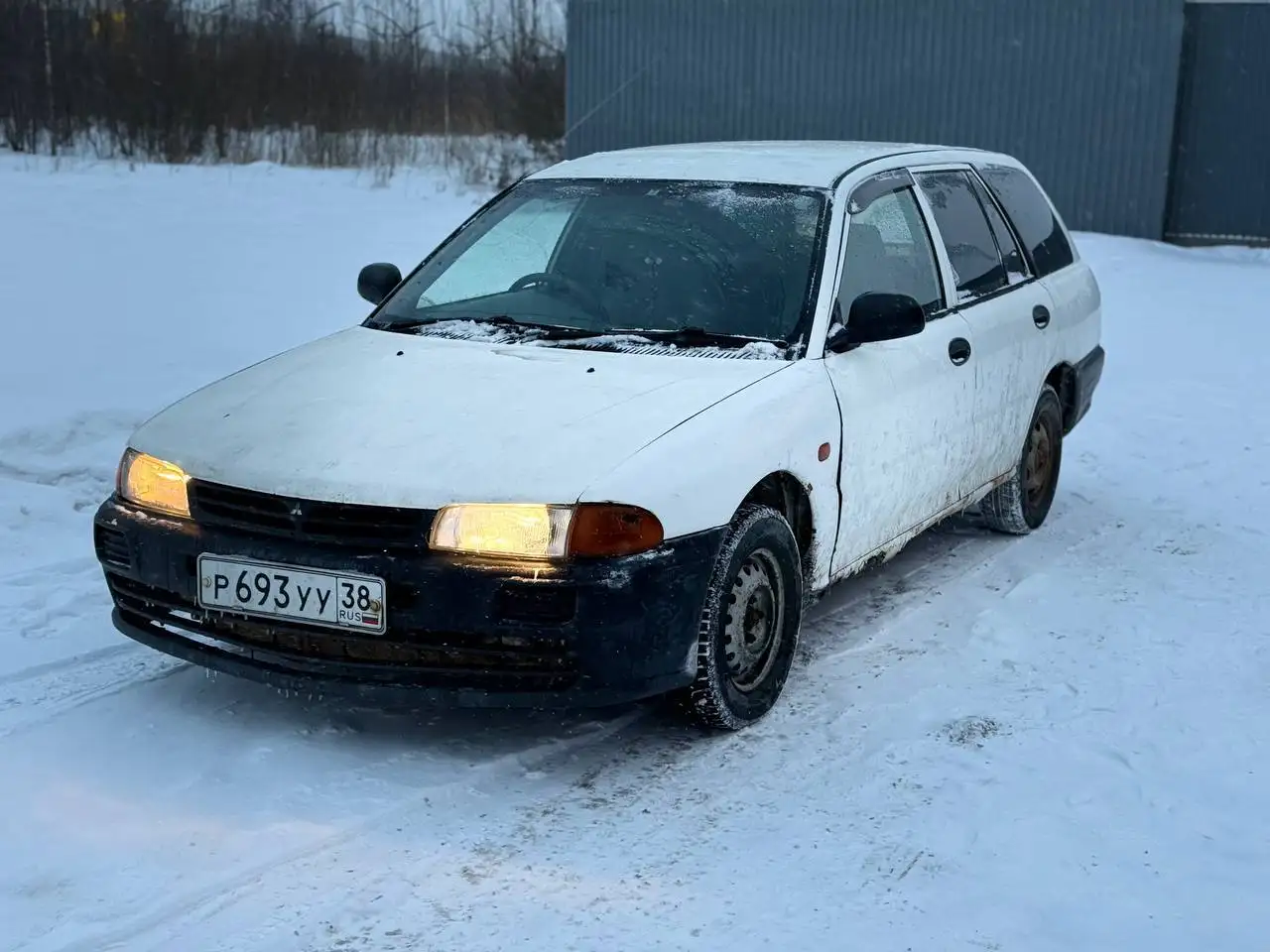 Продажа Mitsubishi Libero 1.3 АТ в Санкт-Петербурге - Авто в Санкт-Петербург