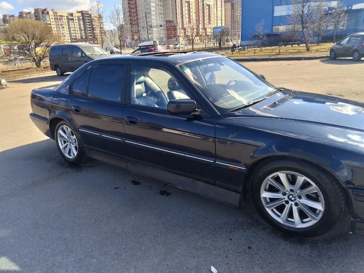 Продажа БМВ е38 2.8 автомат - Легковые автомобили (Авто) в Санкт-Петербург