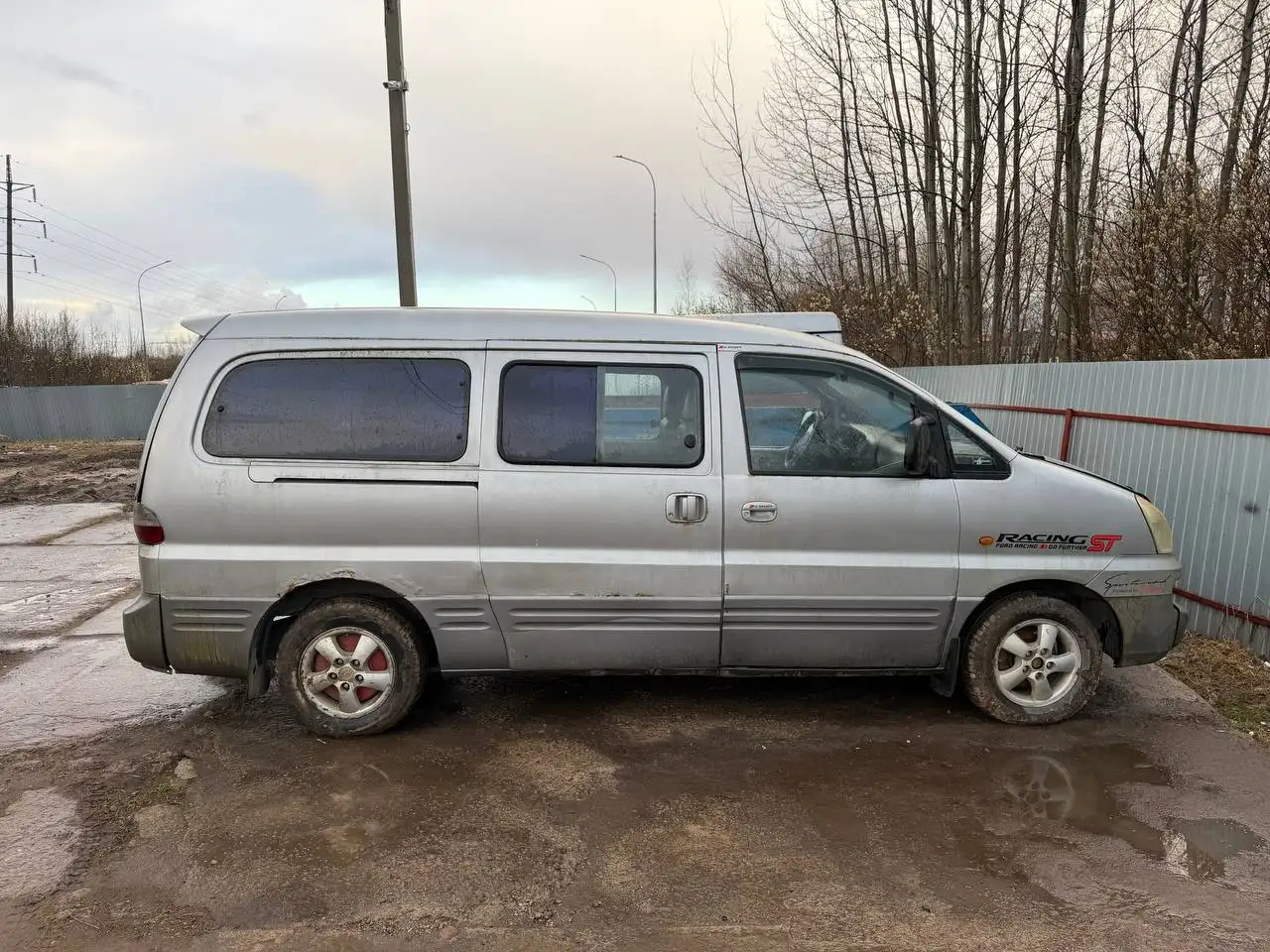 Продажа Hyundai Starex 2004 года - Минивэны (Авто) в Санкт-Петербург