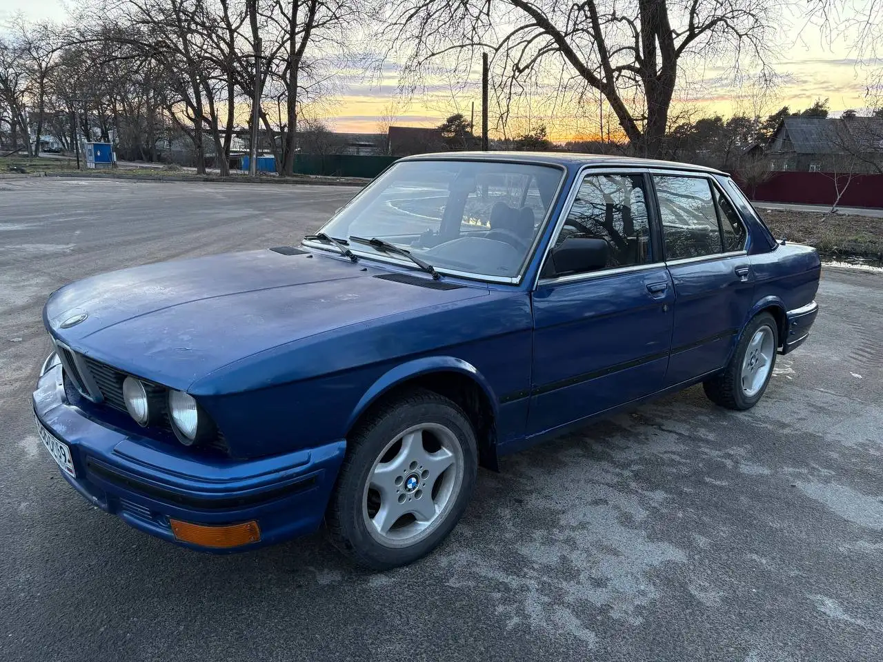 Продам БМВ 5 Е28 1984 года - Авто в Санкт-Петербург