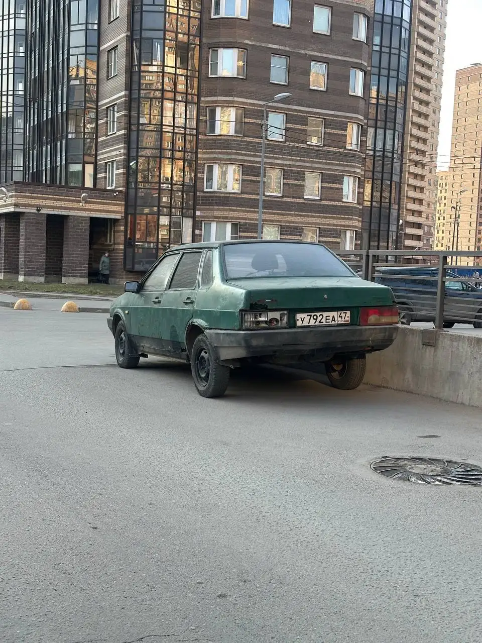 Продается автомобиль с документами и неисправностью тормозов - Авто в Санкт-Петербург