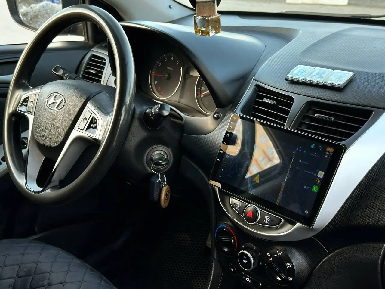 Hyundai Solaris 2011 1.4 механика - Легковые автомобили (Авто) в Казань