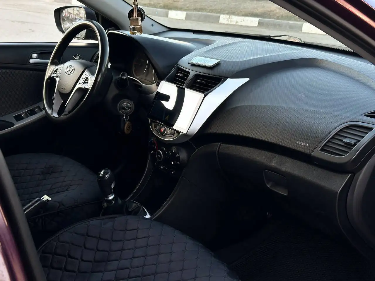 Hyundai Solaris 2011 1.4 механика - Легковые автомобили (Авто) в Казань