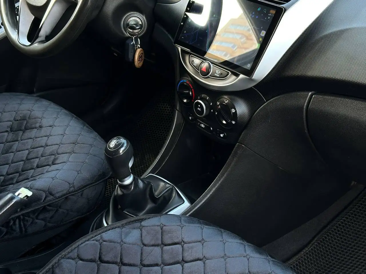 Hyundai Solaris 2011 1.4 механика - Легковые автомобили (Авто) в Казань