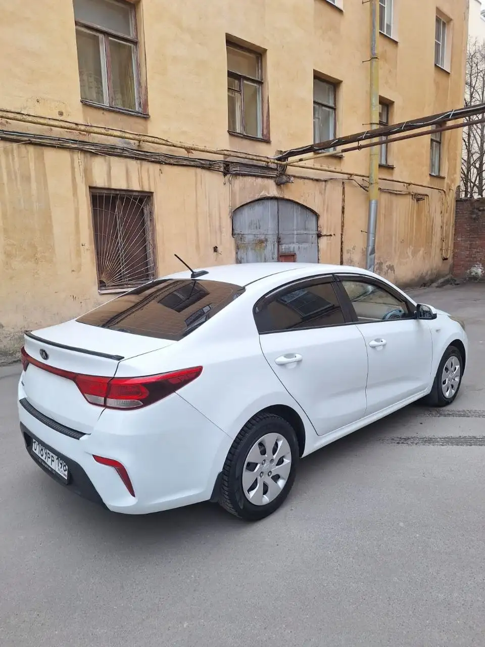 Продажа KIA Rio 4 поколения 2018 года - Легковые автомобили (Авто) в Санкт-Петербург
