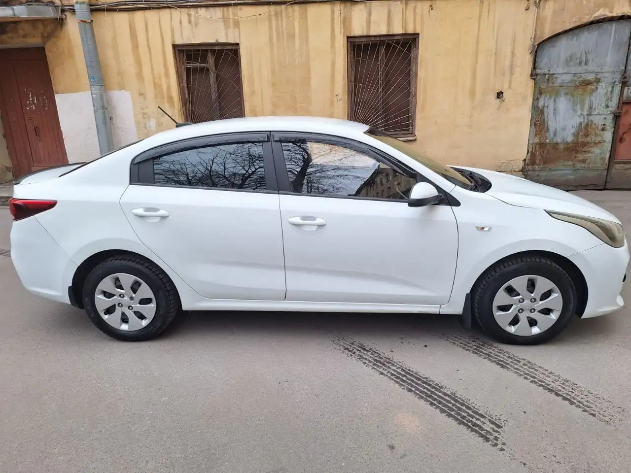 Продажа KIA Rio 4 поколения 2018 года - Легковые автомобили (Авто) в Санкт-Петербург